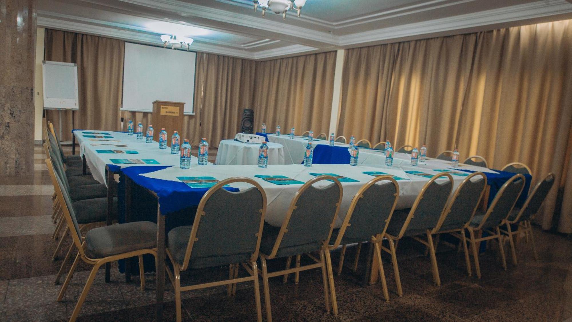 Hotel Marjorie 'Y' Tema Luaran gambar